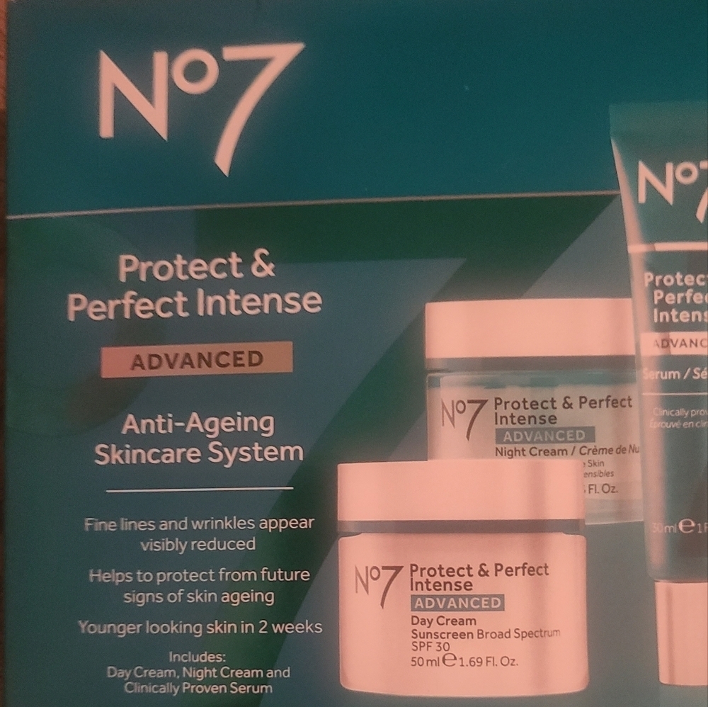 No 7 Protect Perfect Intense Advanced Anti Ageing System Wrinkles gift set hp🔥
